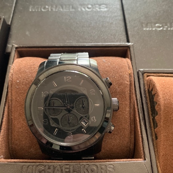 3 Michael Kors Watches - Picture 3 of 6